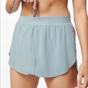 Lululemon Find Your Pace 3” Shorts size 6 - Cast Blue